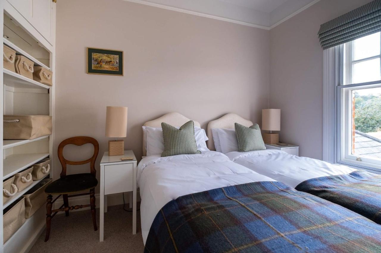 Surrey Lodge Brockenhurst Kültér fotó